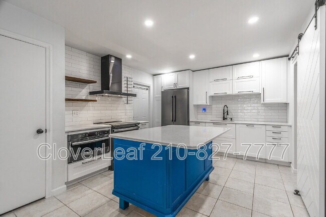 Building Photo - 15410 Wood Sorrel