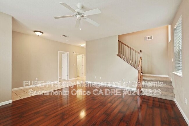 Building Photo - 441 Picasso Cir