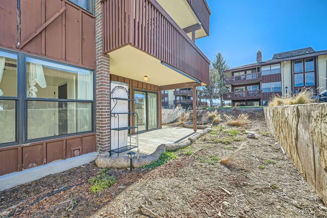 Building Photo - BEAUTIFUL 2 Bed 2 Bath Condo in Boulder- A...