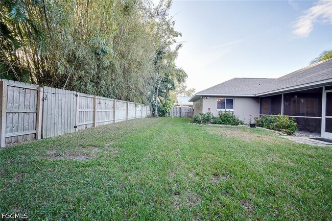Building Photo - 8831 Banyan Cove Cir
