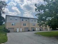Building Photo - 2 BR
