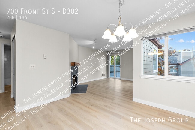 Building Photo - 700 Front St S