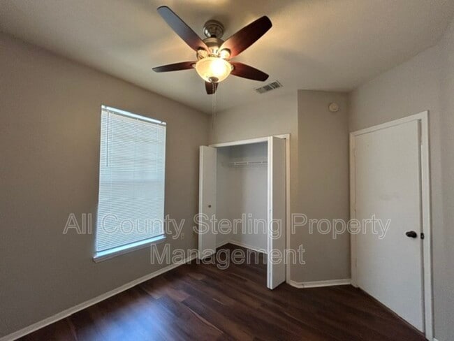 Building Photo - 132 Vista Verdi Cir
