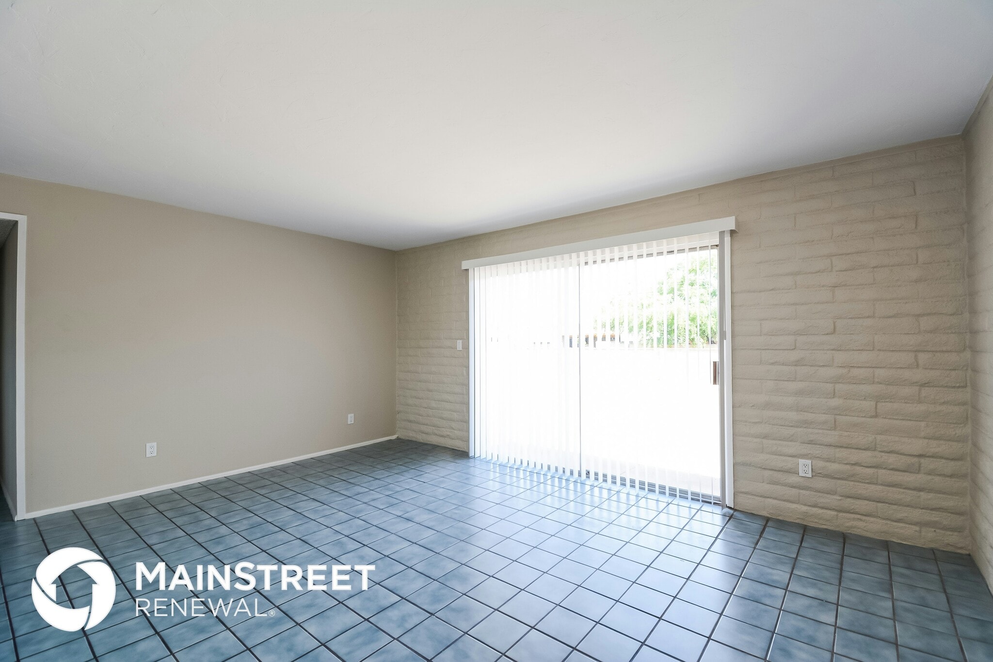 Building Photo - 1808 W Riverview St