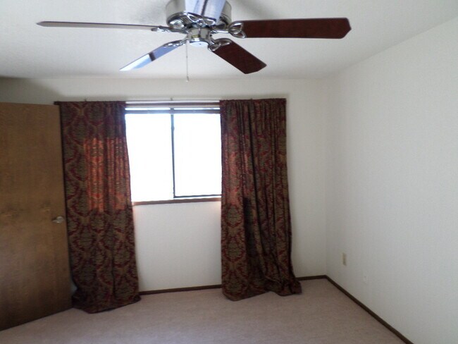 Building Photo - 1149 Progress Dr