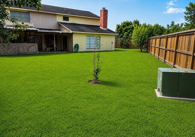 Building Photo - 10518 Quail Ridge Ln
