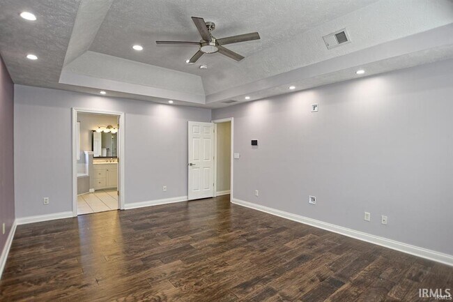 Building Photo - 4422 Wynbrooke Dr