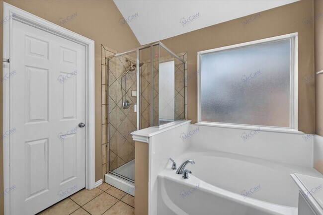 Building Photo - 9068 Weller Ln