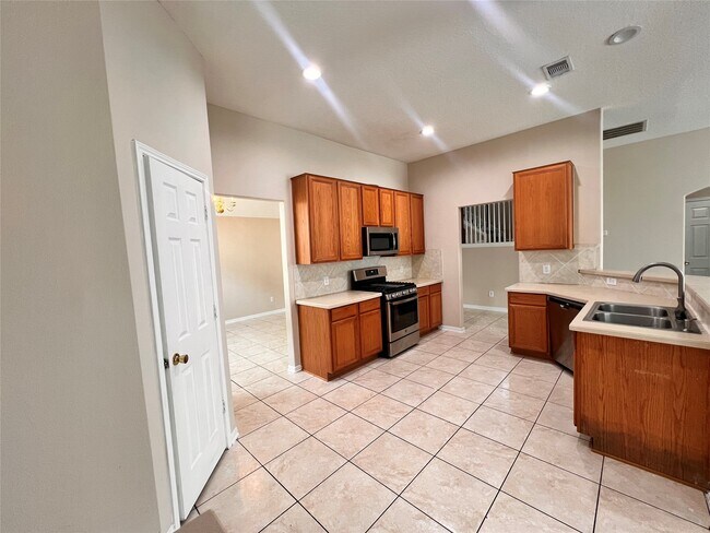 Building Photo - 4815 Wilderness Glen Ct