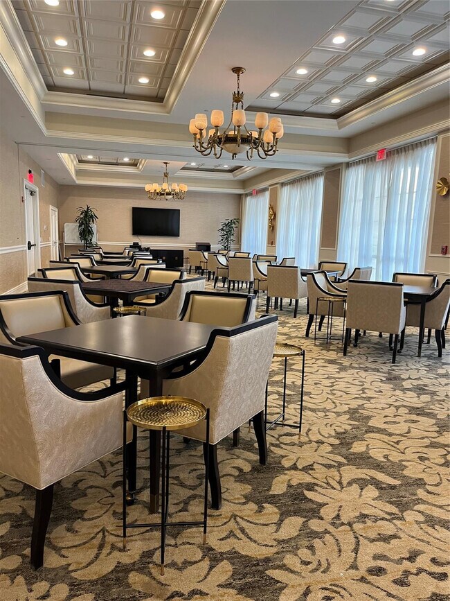 Building Photo - 16102 Emerald Estates Dr