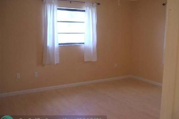 Building Photo - 7400 Raleigh St
