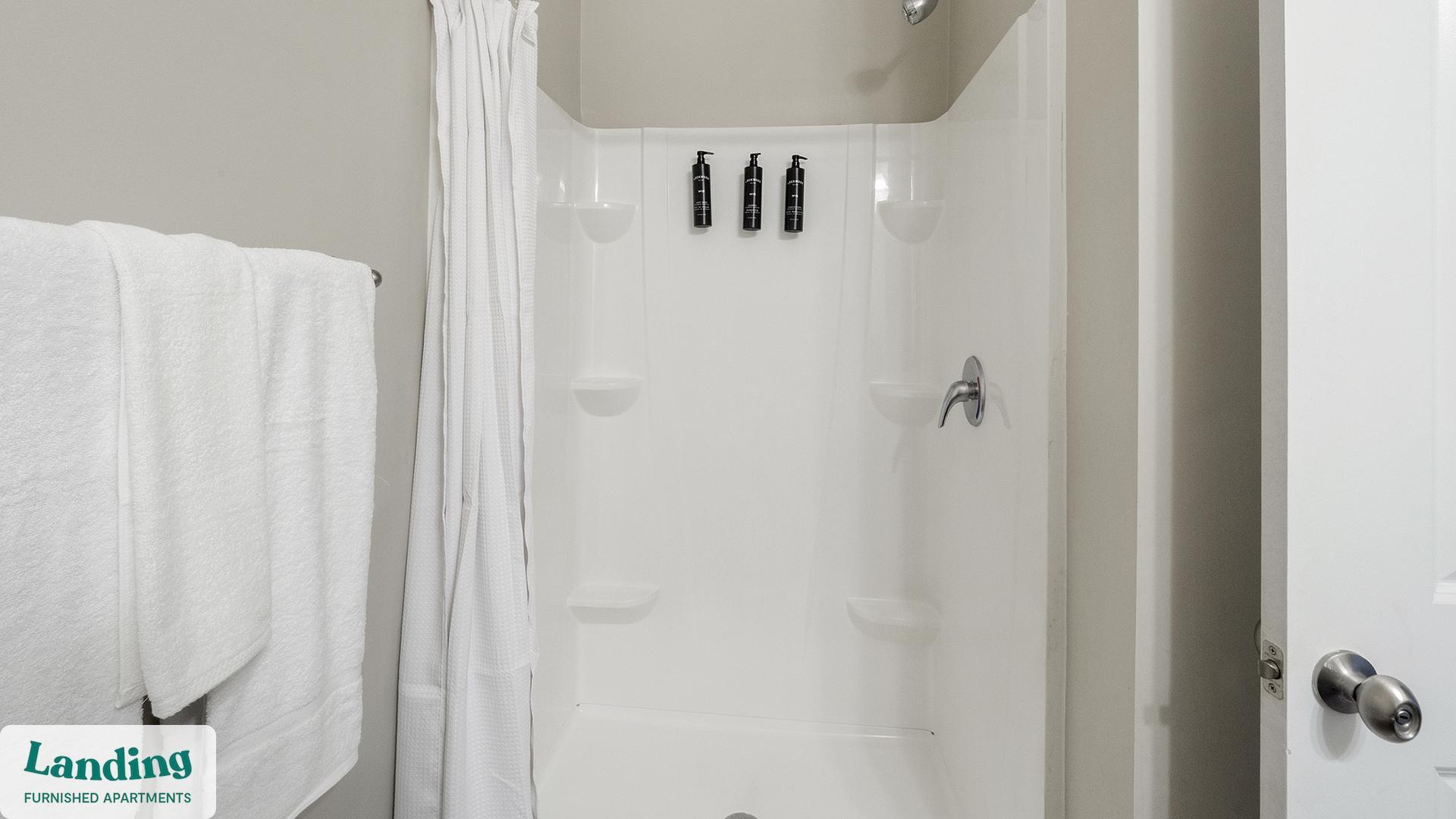 Building Photo - 195 N Creek Dr