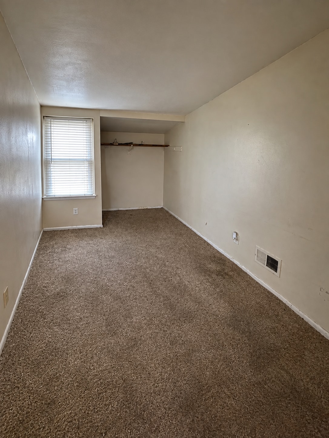 Building Photo - 8842 N 95th St
