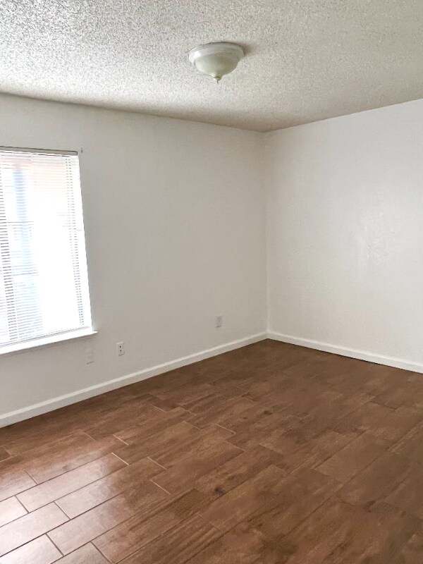 Building Photo - 4312 White Ln