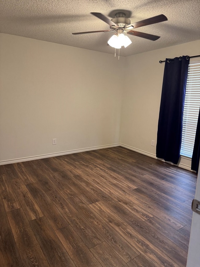 Building Photo - 6513 Dunbar Dr