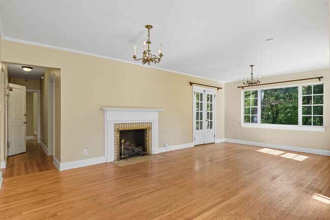 Building Photo - 139 Druid Dr
