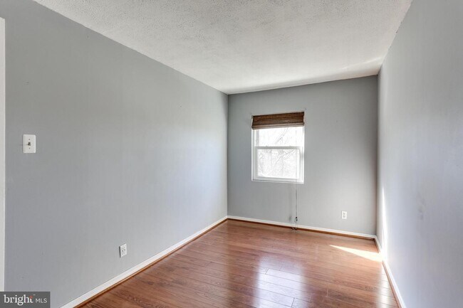 Building Photo - 341 Bigley Ave