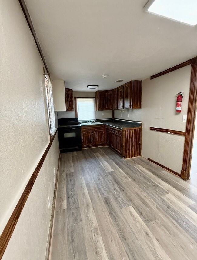 Building Photo - 2 Bed/1 Bath House