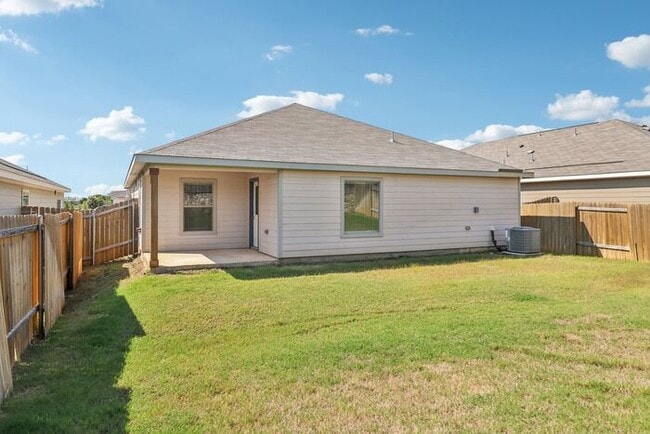 Building Photo - 708 Trinity Trl