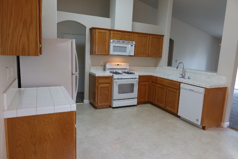 Building Photo - 10100 Grand View Summit Dr