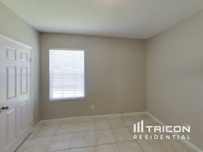 Building Photo - 15614 Indian Queen Dr
