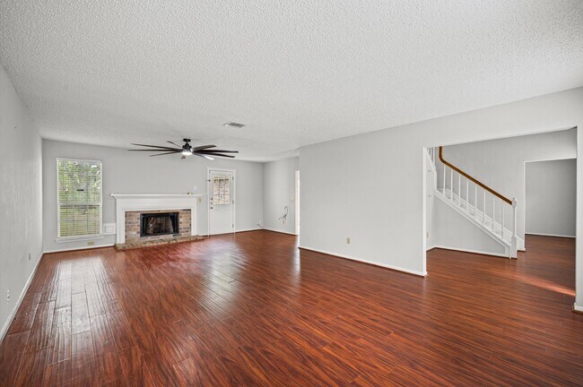 Building Photo - 3018 Granite Lake Dr