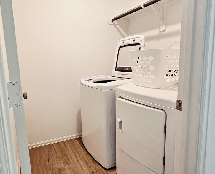 LauntryRoom - 19308 Via Vinovo Ct