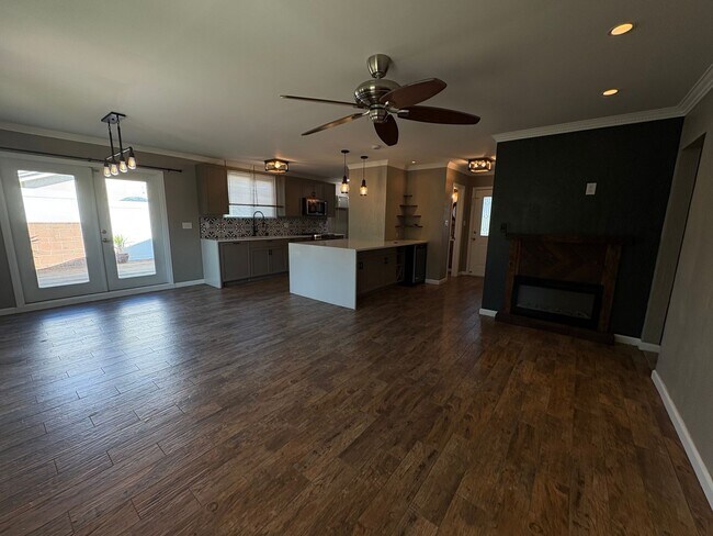 Building Photo - 4945 Mt Alifan Dr