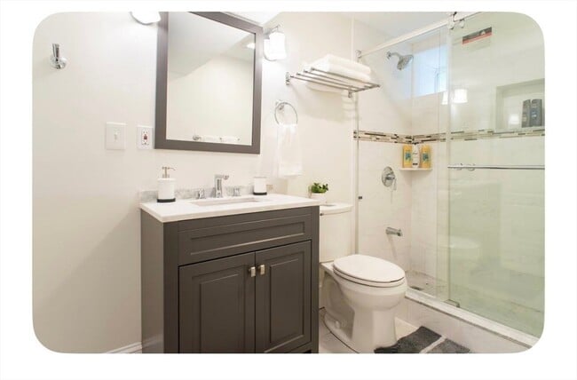 Building Photo - 40 Eddy St