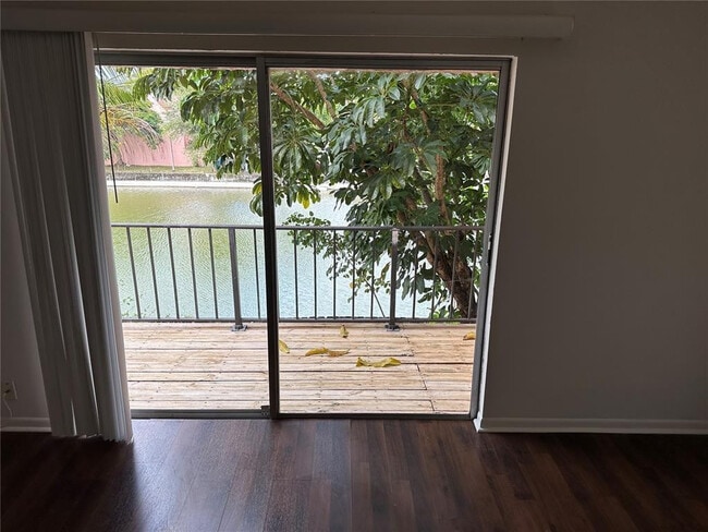 Building Photo - 5621 NW 16th St