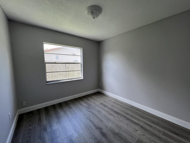 Building Photo - 1313 Summer Breeze Rd