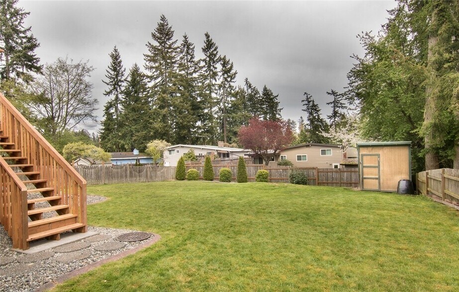 Building Photo - 18401 73rd Ave W