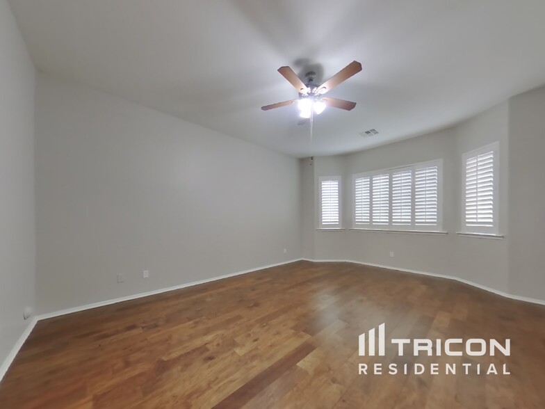 Building Photo - 13570 W Port Au Prince Ln