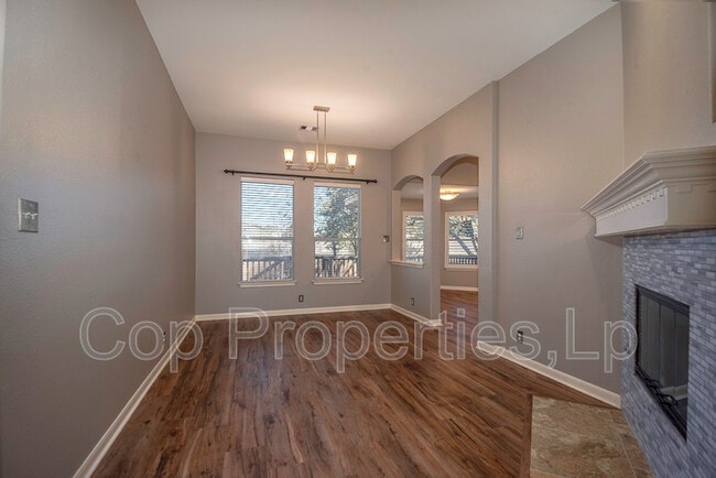 Building Photo - 1926 Simpson Trail