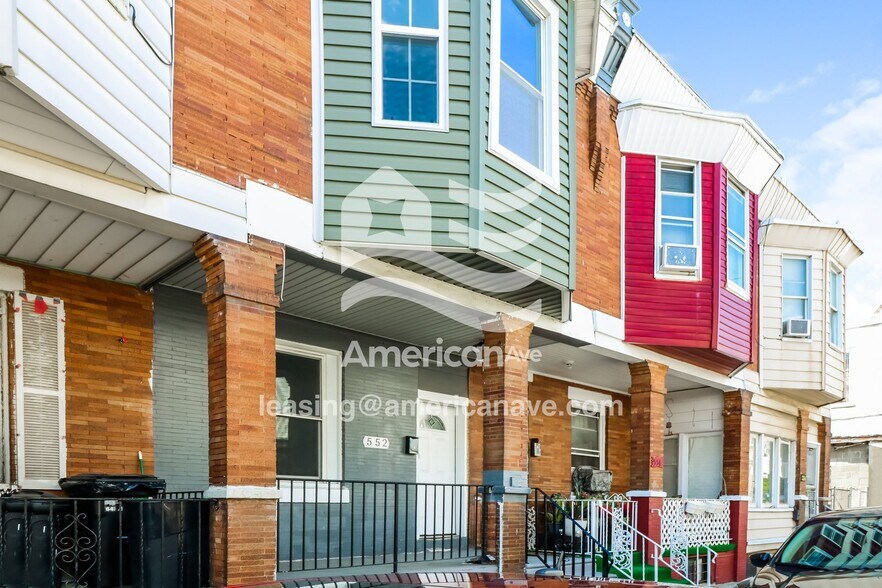 Building Photo - 552 N Wanamaker St