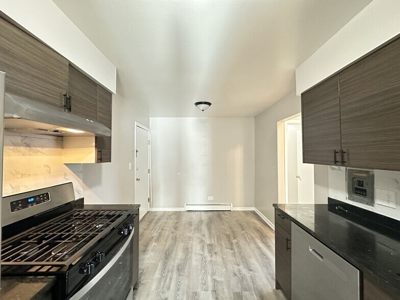 Building Photo - 430 Stevens Dr