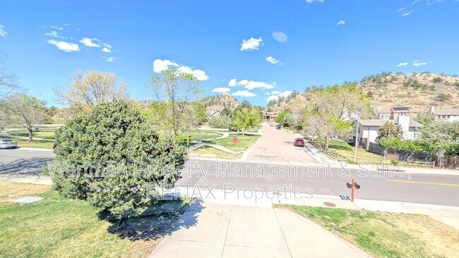 Building Photo - 5480 Mule Deer Dr