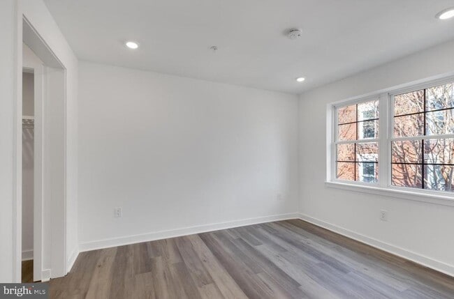Building Photo - 1116 S 7th St