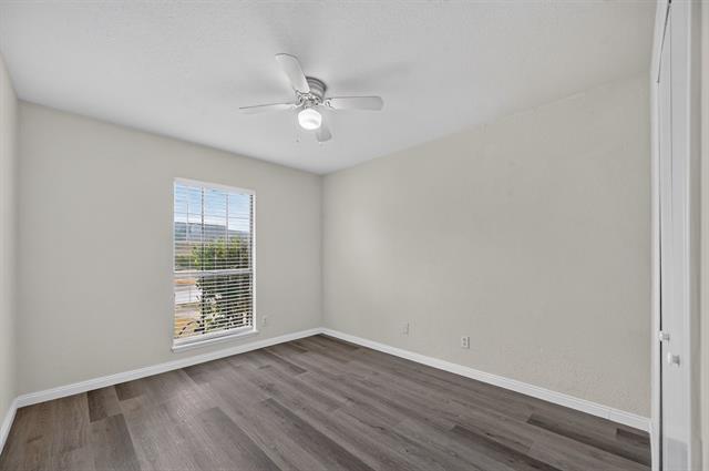 Building Photo - 517 Willow Oak Dr