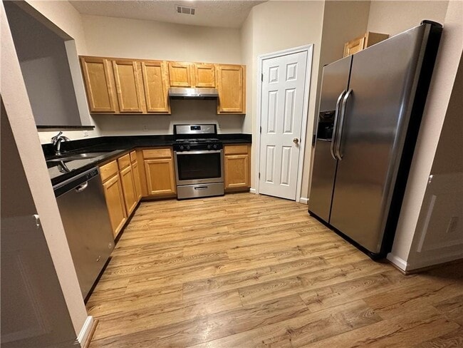 Building Photo - 3837 Grovemont Pl