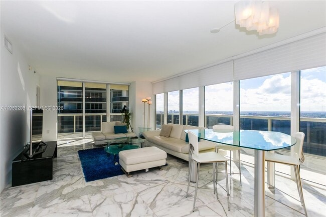 Building Photo - 1830 S Ocean Dr