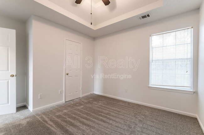 Building Photo - 828 Marcus Ln