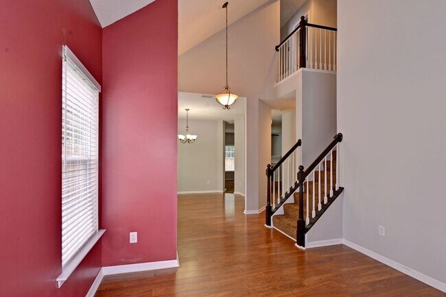 Building Photo - Spacious Duplex in Willow Lakes