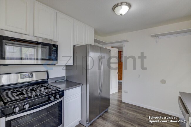 Building Photo - 1347 Sanford Ave