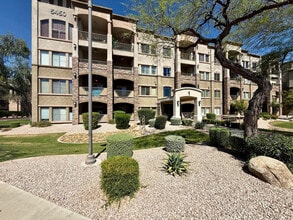 Building Photo - 5450 E Deer Valley Dr