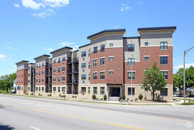 Building - Kingston Village Apartments