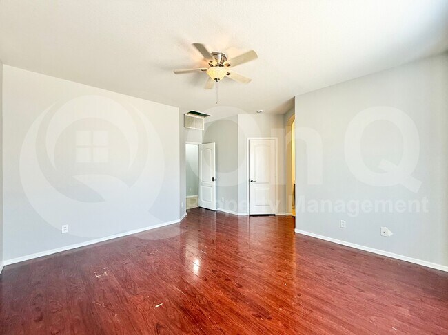 Building Photo - 11675 W Monroe St