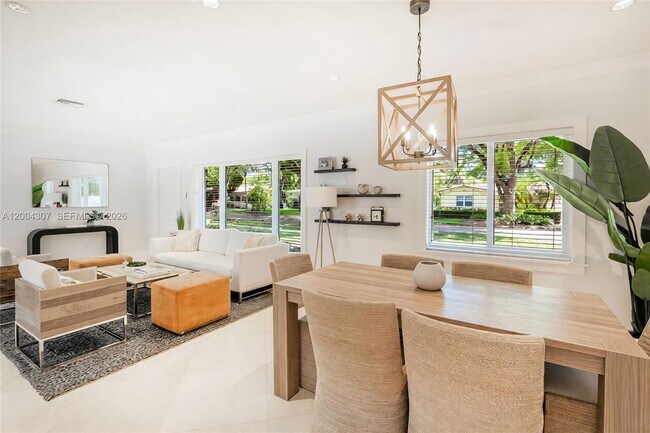 Building Photo - Mariposa Avenue, Coral Gables, FL 33146 - 3 BR 2 BA single-family home