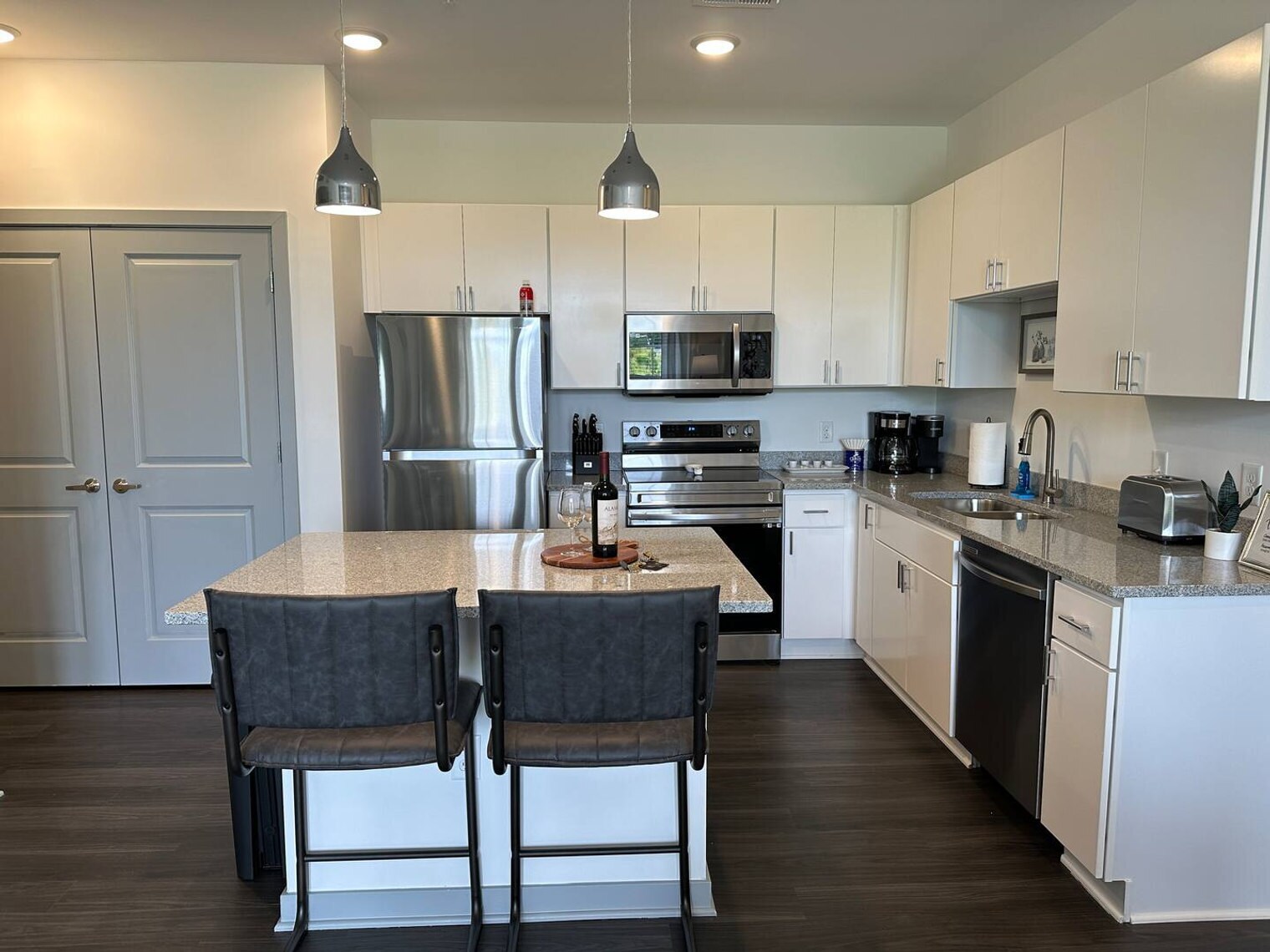 Building Photo - 5102 Aldersgate Dr