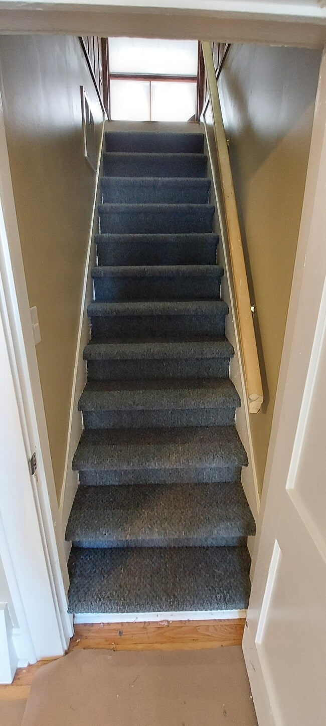 Stairs to 2nd floor - 2916 Woodleigh St